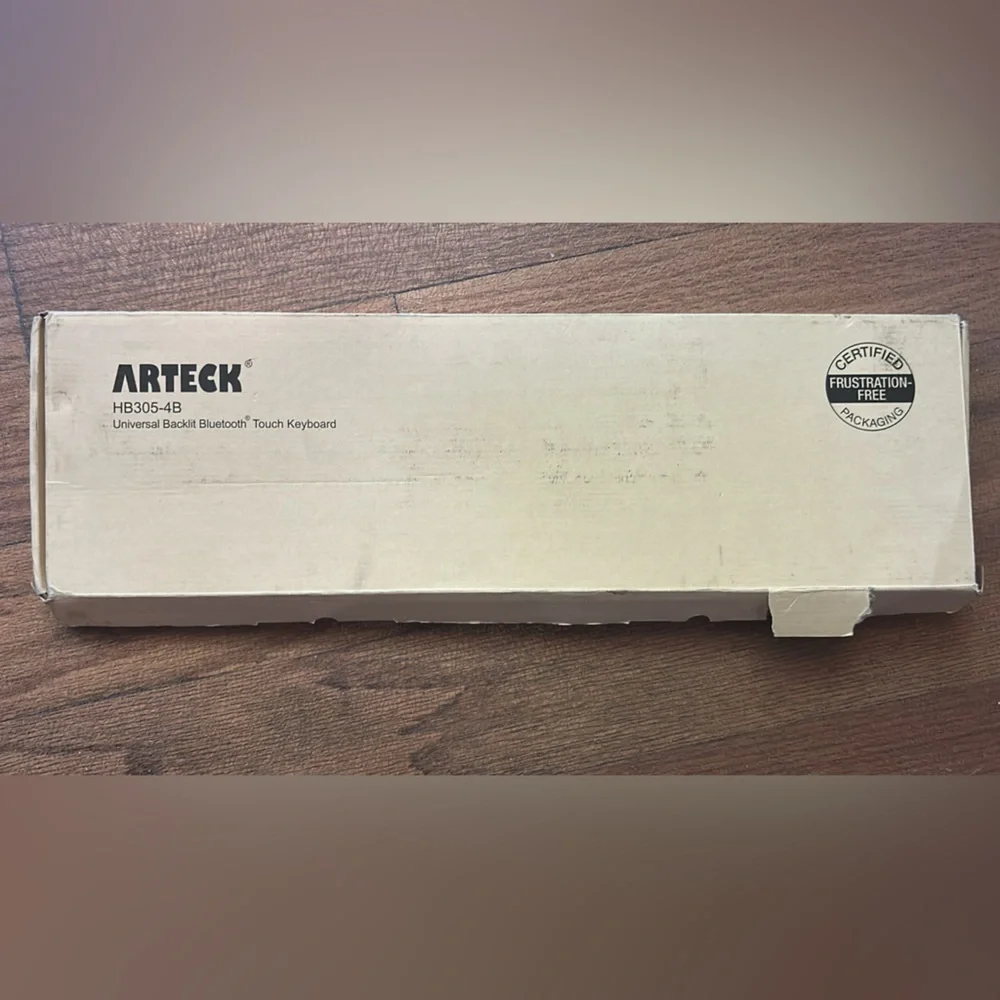 Arteck Bluetooth Touch Keyboard HB305-4B NWT